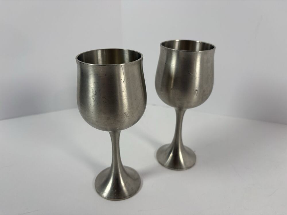 Selangor 97% Pewter Wine Goblets Pair of Two Stemmed Chalice Cups 6 Inch Barware